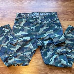UNDER ARMOUR Men’s Camo Cargo Pants